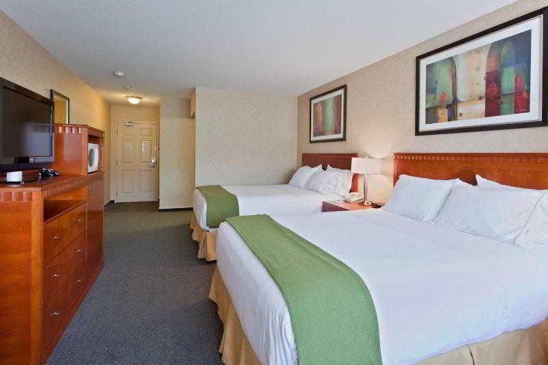 Hotel Kelowna & Conference Centre Exteriér fotografie